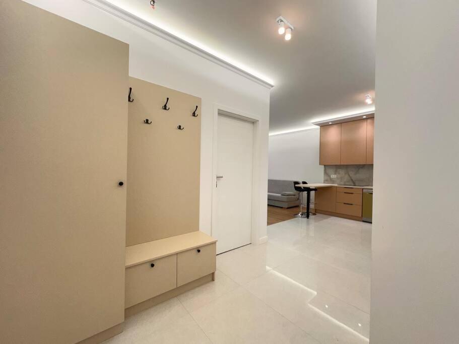 Kaskady Modern Apartment - Close To The Center Varşovia Exterior foto