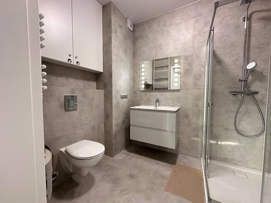 Kaskady Modern Apartment - Close To The Center Varşovia Exterior foto